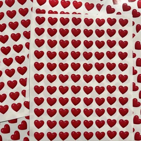 Mini kit of red hearts